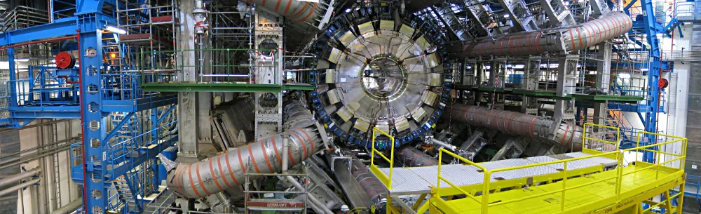 Atlas_november_2005-350x106.jpg